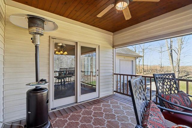 5888 Steeple LANE, West Bend, WI 53090