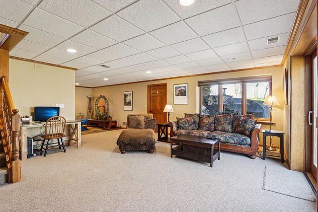 5888 Steeple LANE, West Bend, WI 53090