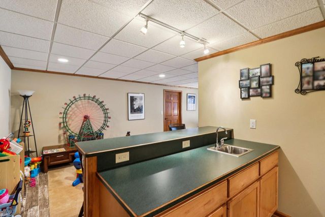 5888 Steeple LANE, West Bend, WI 53090