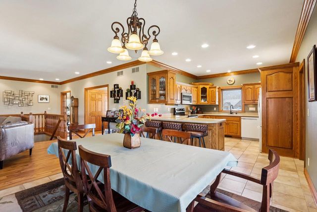 5888 Steeple LANE, West Bend, WI 53090