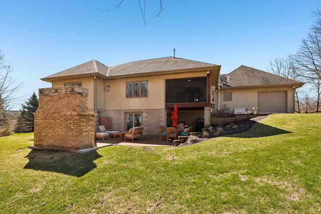 5888 Steeple LANE, West Bend, WI 53090