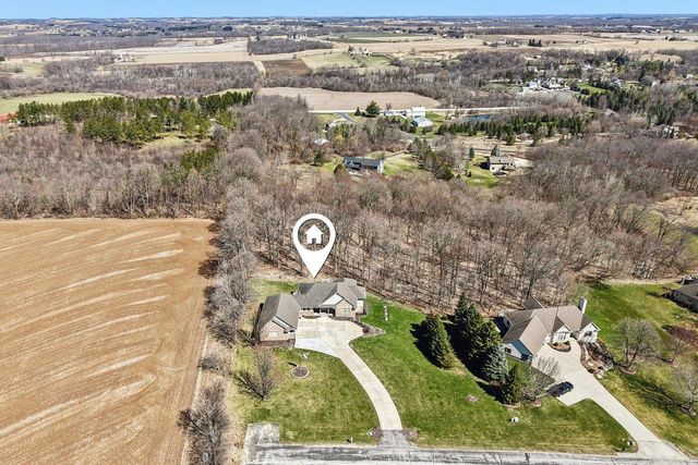 5888 Steeple LANE, West Bend, WI 53090