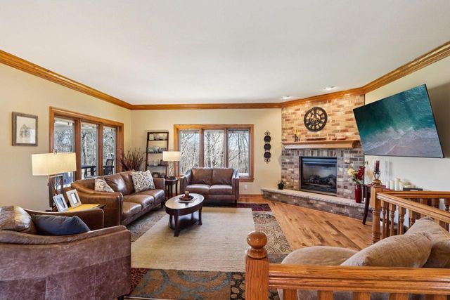 5888 Steeple LANE, West Bend, WI 53090