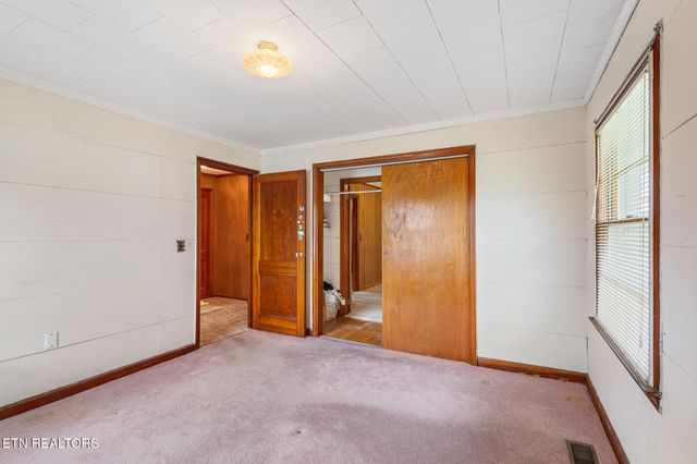 400 Warren St, Athens, TN 37303