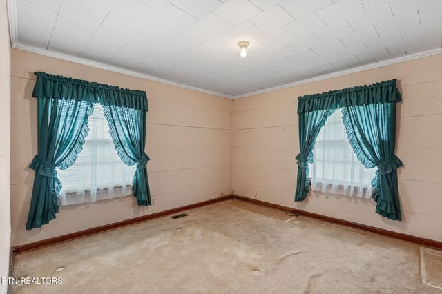 400 Warren St, Athens, TN 37303