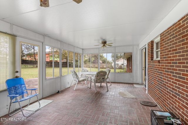 400 Warren St, Athens, TN 37303