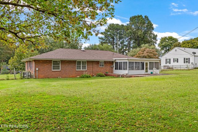 400 Warren St, Athens, TN 37303