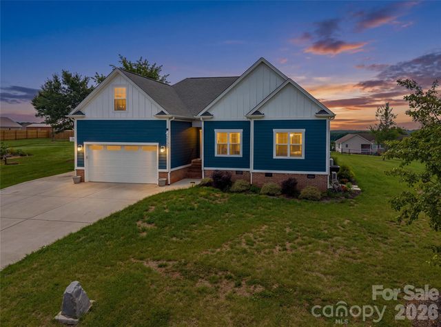 2725 Eagle Drive, Lincolnton, NC 28092