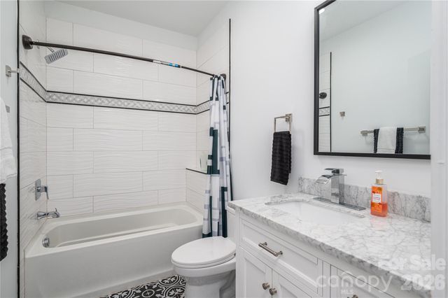 2725 Eagle Drive, Lincolnton, NC 28092