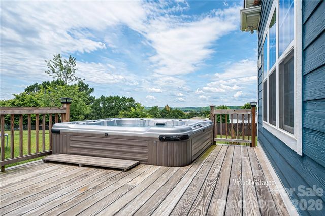 2725 Eagle Drive, Lincolnton, NC 28092
