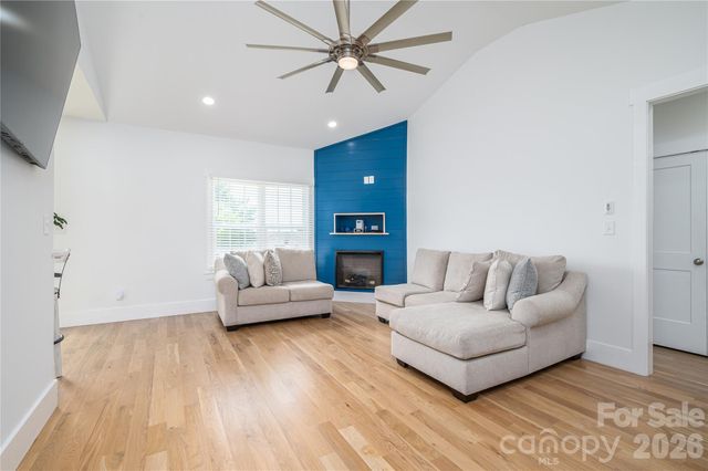 2725 Eagle Drive, Lincolnton, NC 28092