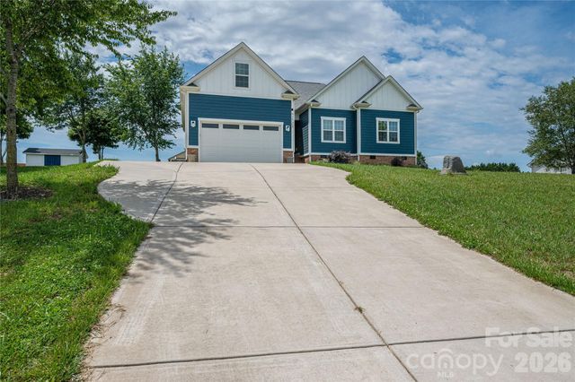 2725 Eagle Drive, Lincolnton, NC 28092