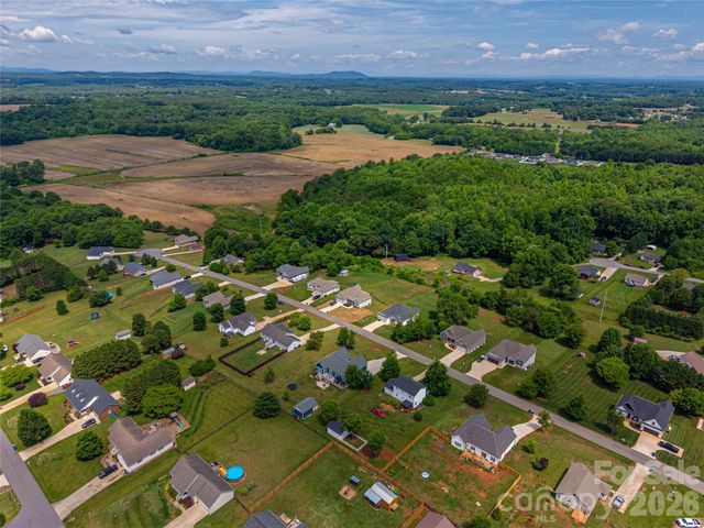 2725 Eagle Drive, Lincolnton, NC 28092