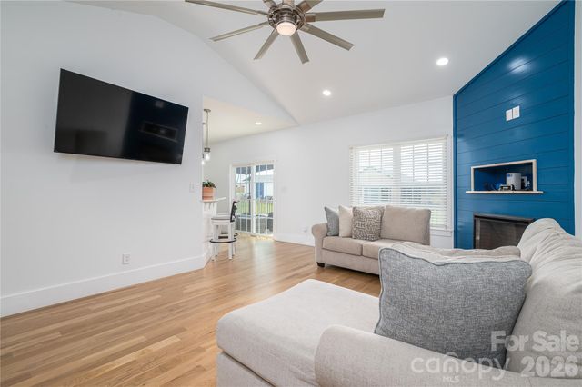 2725 Eagle Drive, Lincolnton, NC 28092