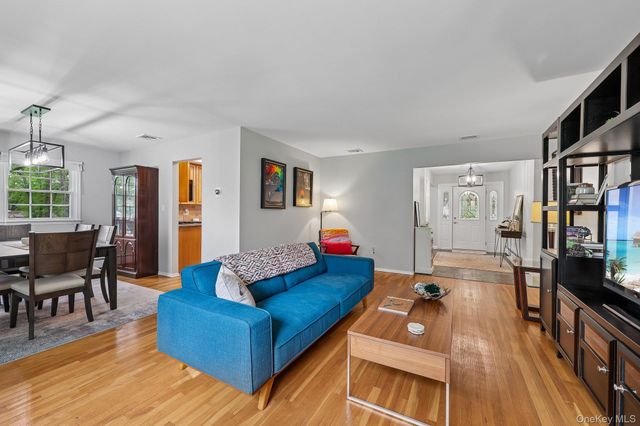 7 Glenmere Road, New City, NY 10956