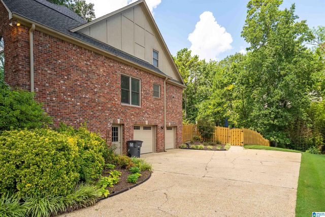 2083 BANEBERRY DRIVE, Hoover, AL 35244