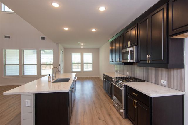 2816 Painted Sky BND, Leander, TX 78641