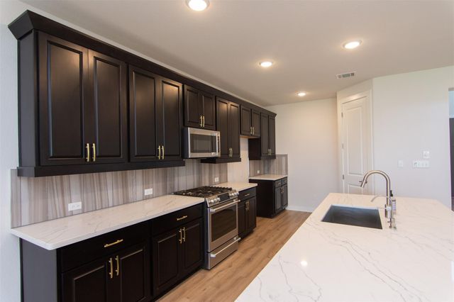 2816 Painted Sky BND, Leander, TX 78641