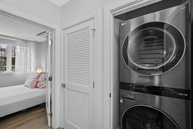 24 Rush St C, Somerville, MA 02145