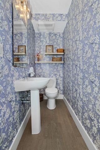 24 Rush St C, Somerville, MA 02145