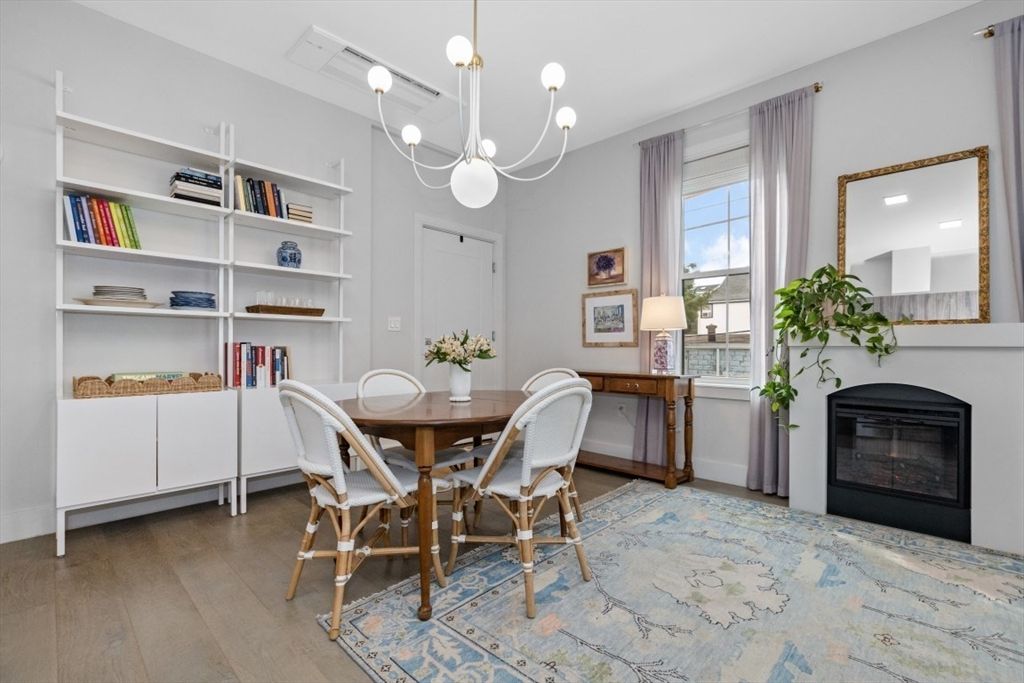 24 Rush St C, Somerville, MA 02145