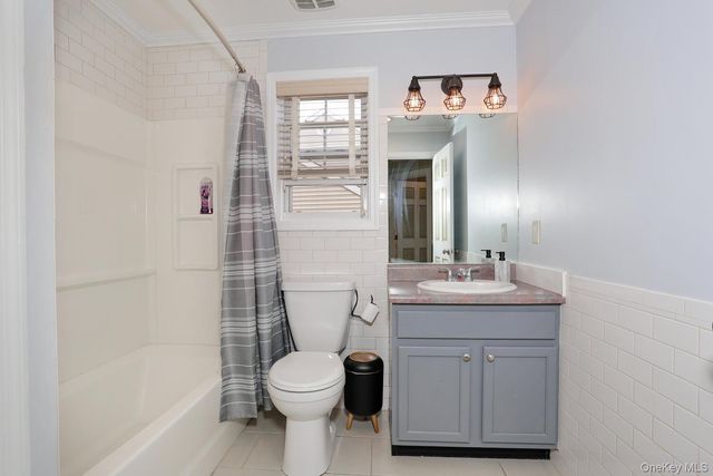 20 Alexander Drive, Washingtonville, NY 10992