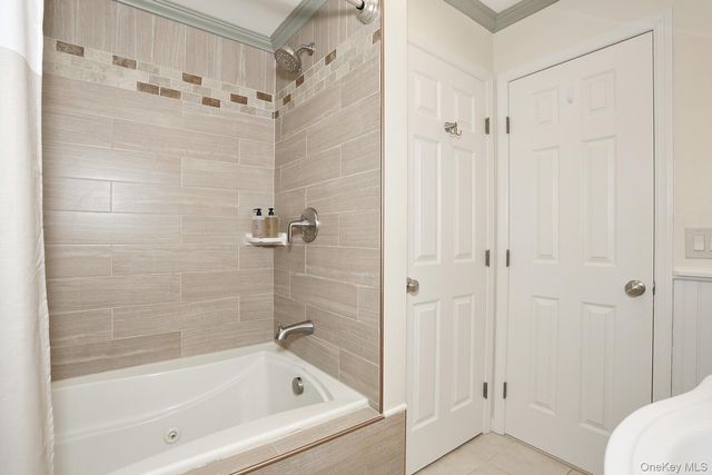 20 Alexander Drive, Washingtonville, NY 10992