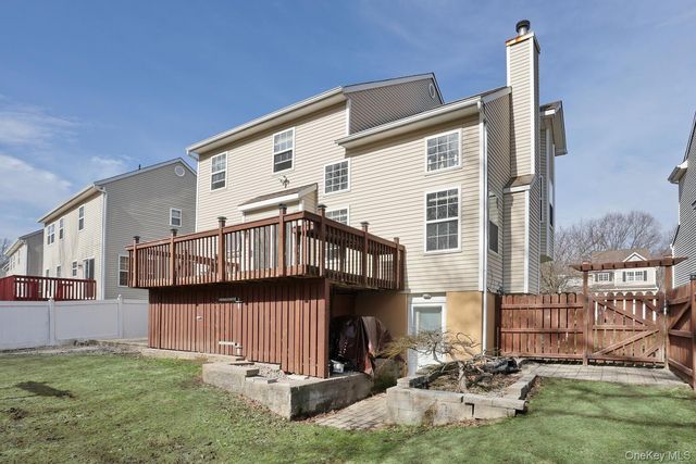 20 Alexander Drive, Washingtonville, NY 10992