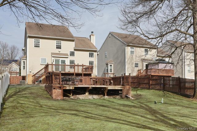 20 Alexander Drive, Washingtonville, NY 10992