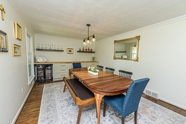 28 Stallion Circle, Greece, NY 14626