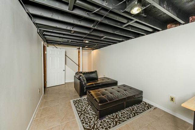 28 Stallion Circle, Greece, NY 14626