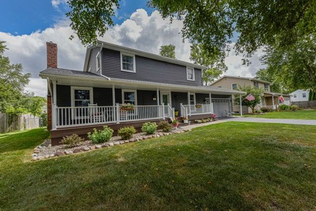 28 Stallion Circle, Greece, NY 14626