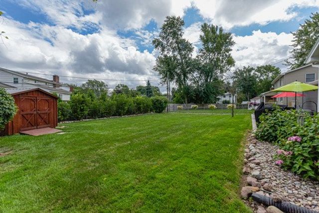 28 Stallion Circle, Greece, NY 14626