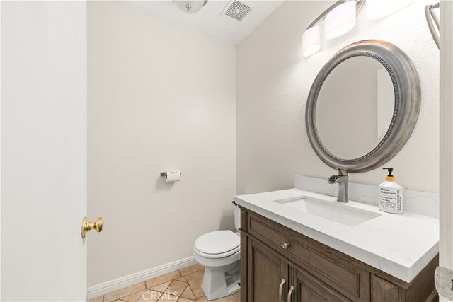 15556 Skylark, Fontana, CA 92336