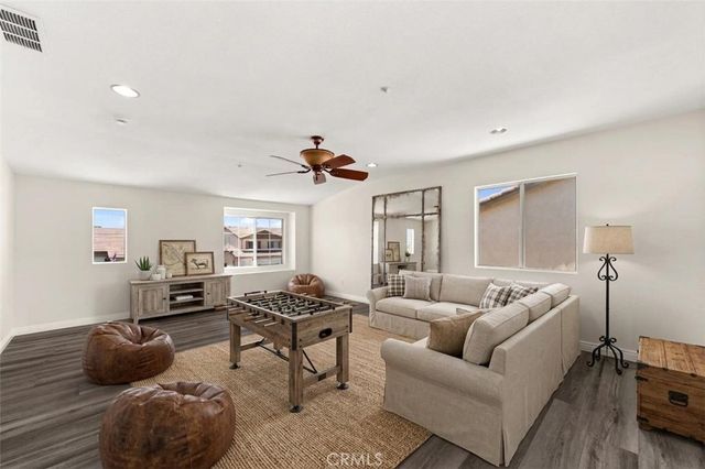 15556 Skylark, Fontana, CA 92336