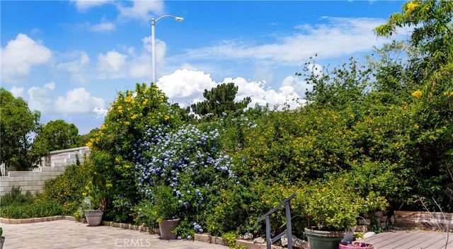 15556 Skylark, Fontana, CA 92336