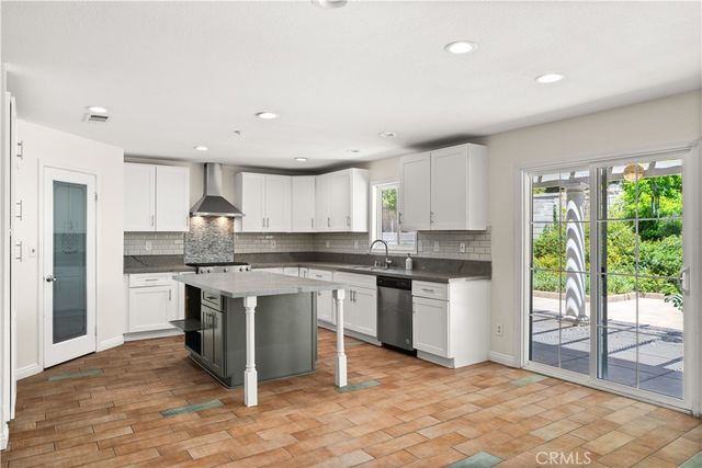 15556 Skylark, Fontana, CA 92336
