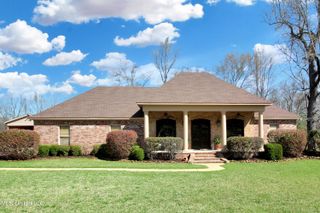 112 Pinehaven Place, Clinton, MS 39056
