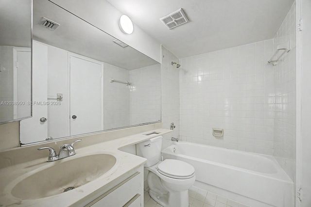 8830 SW 123rd Ct I-308, Miami, FL 33186