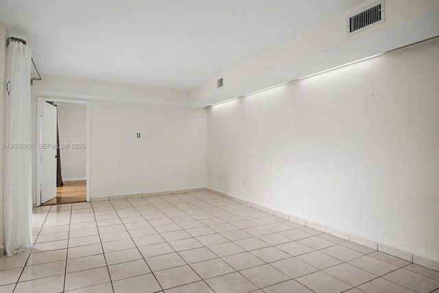 8830 SW 123rd Ct I-308, Miami, FL 33186
