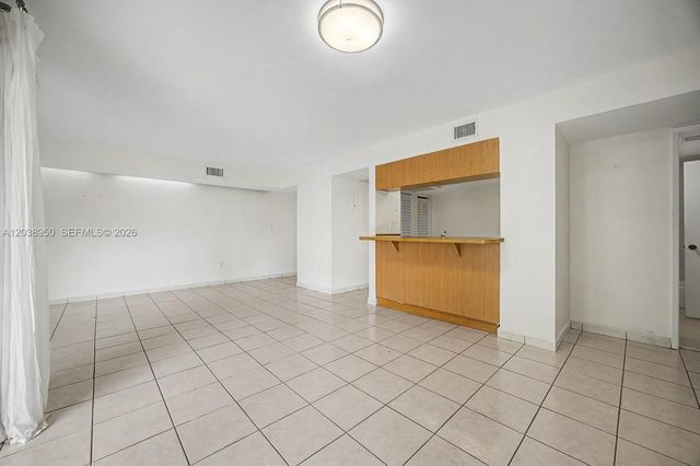 8830 SW 123rd Ct I-308, Miami, FL 33186