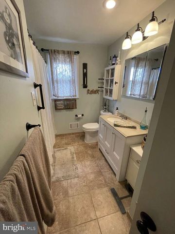 914 NEW HOPE ST, Norristown, PA 19401