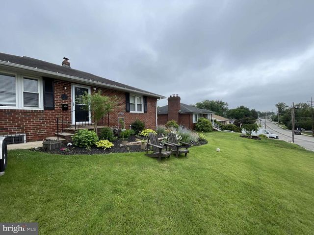 914 NEW HOPE ST, Norristown, PA 19401
