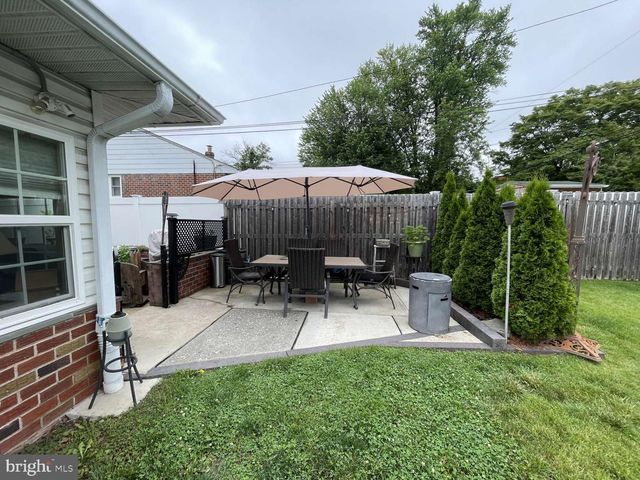 914 NEW HOPE ST, Norristown, PA 19401