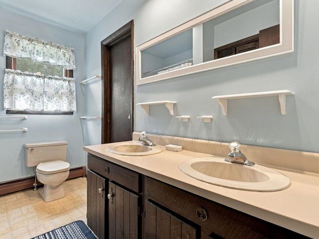 64 Hidden Meadow, Milton, VT 05468
