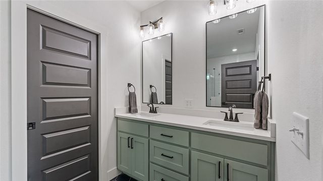 16 Overton Drive, Bella Vista, AR 72714