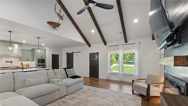 16 Overton Drive, Bella Vista, AR 72714