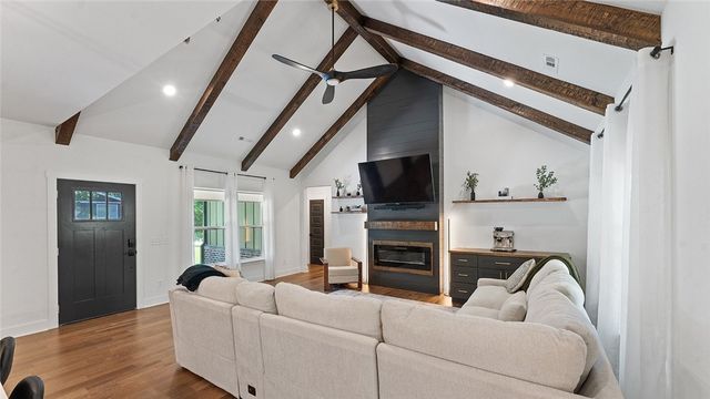16 Overton Drive, Bella Vista, AR 72714