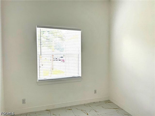 401 Prospect AVE, Lehigh Acres, FL 33972