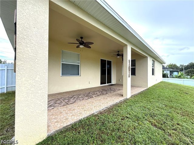 401 Prospect AVE, Lehigh Acres, FL 33972